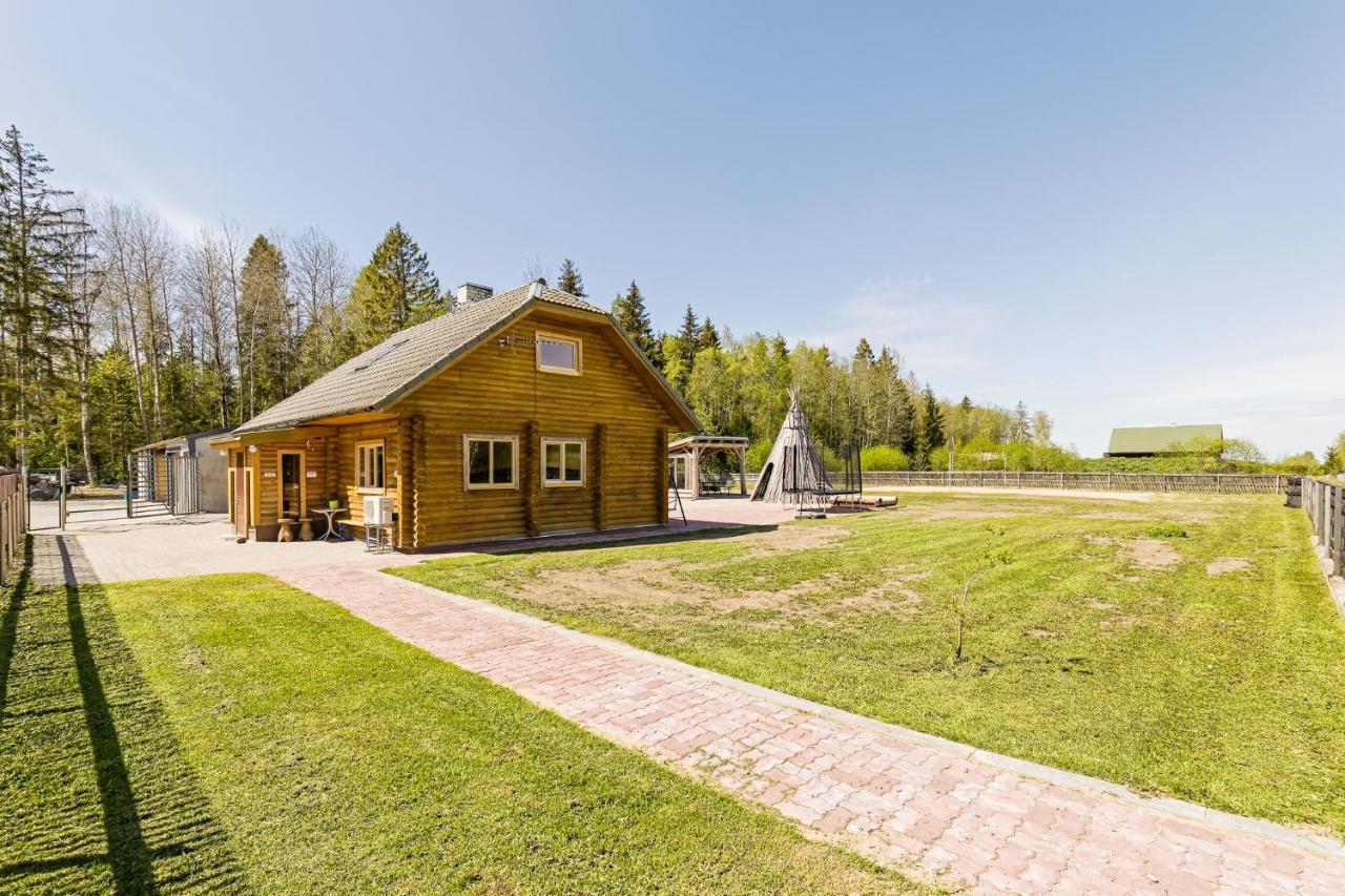 Kajamaa Holiday Home Saku Exterior photo